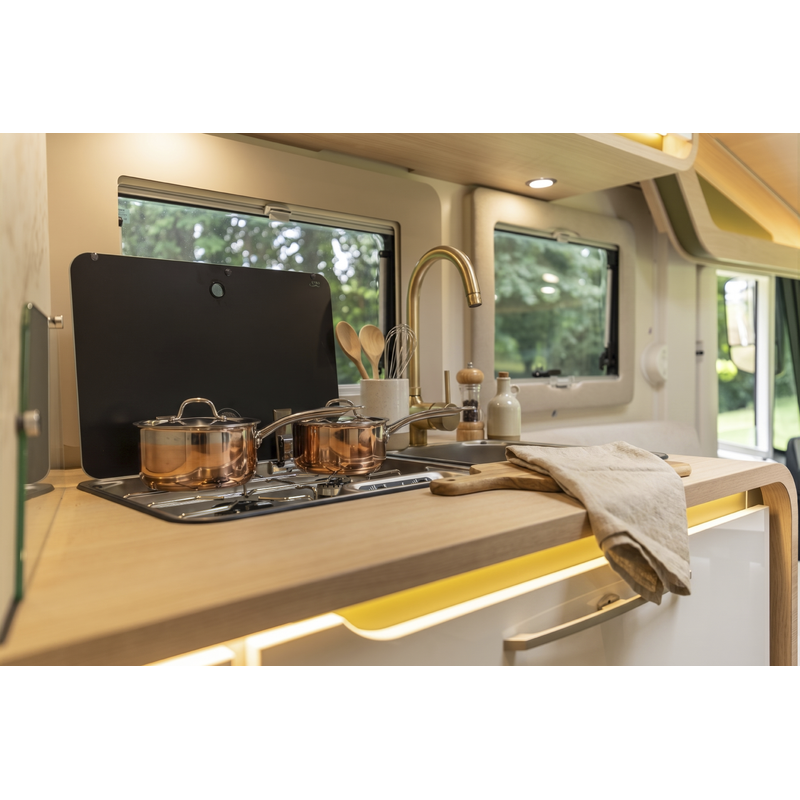 AUTOSTAR NAEOS i745LC - 92.665 Eur (TVA INCLUS)
